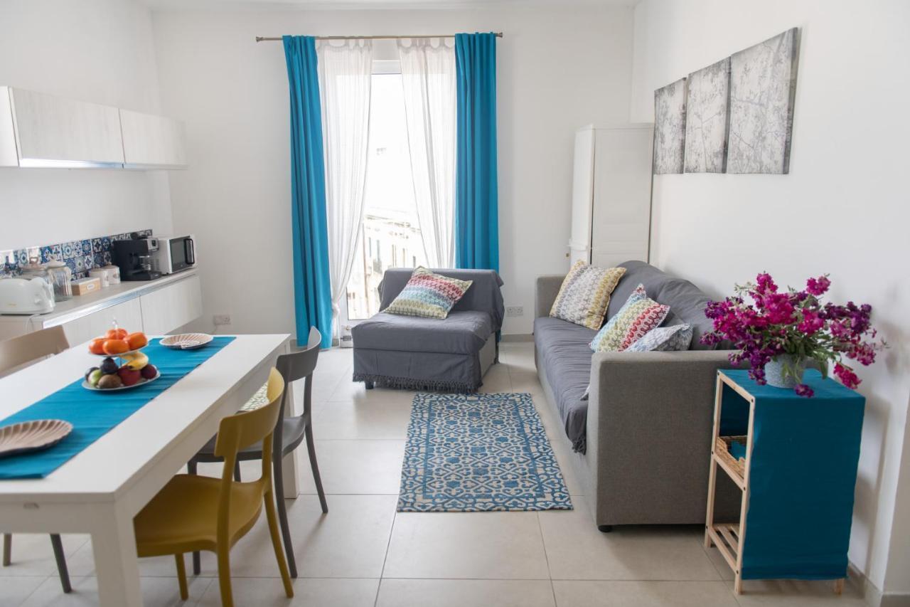 Sliema, Villa Savoia Luxury Apartment For 5 Guests Gzira ภายนอก รูปภาพ