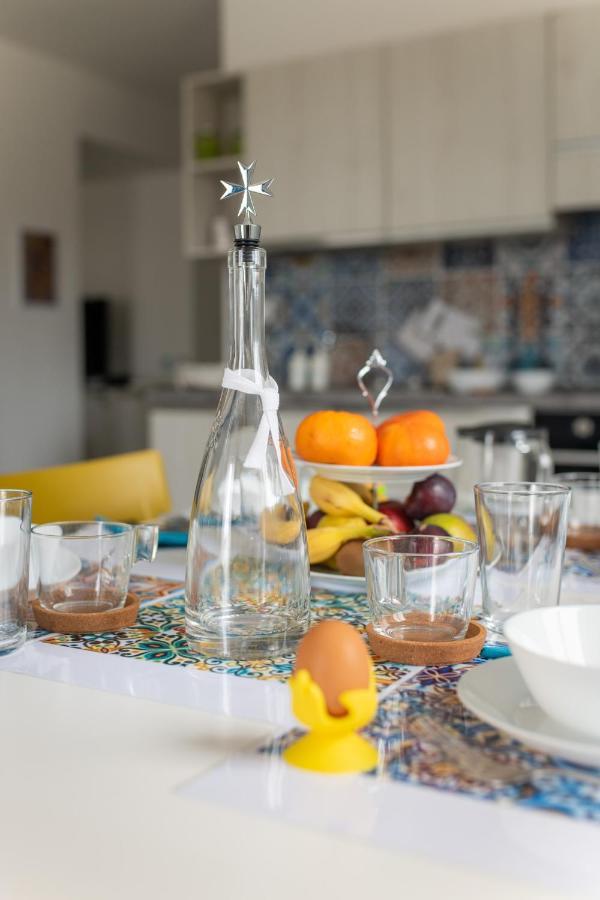 Sliema, Villa Savoia Luxury Apartment For 5 Guests Gzira ภายนอก รูปภาพ