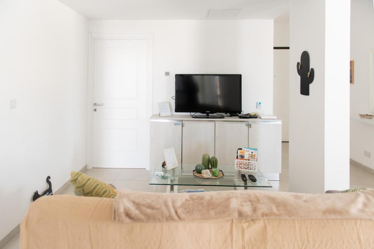 Sliema, Villa Savoia Luxury Apartment For 5 Guests Gzira ภายนอก รูปภาพ